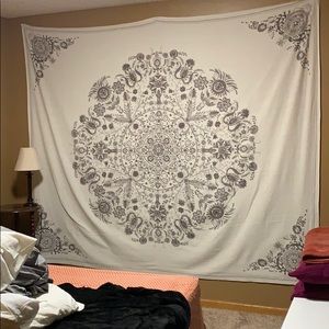 ⚠️HUGE MOVING SALE⚠️Wall tapestry